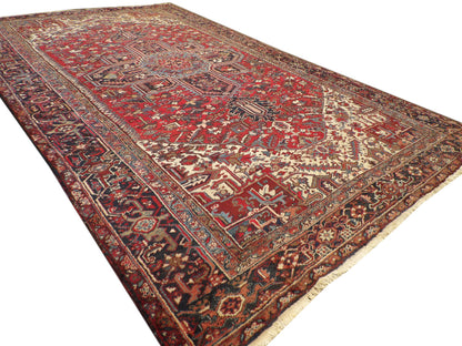 Full view of antique Heriz palatial rug