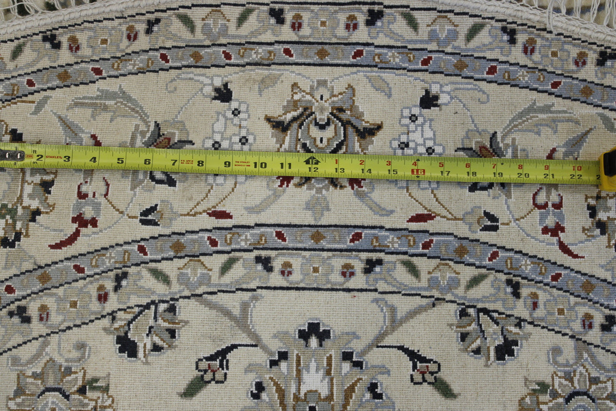 Beige Traditional Indo Nain rug in room setting