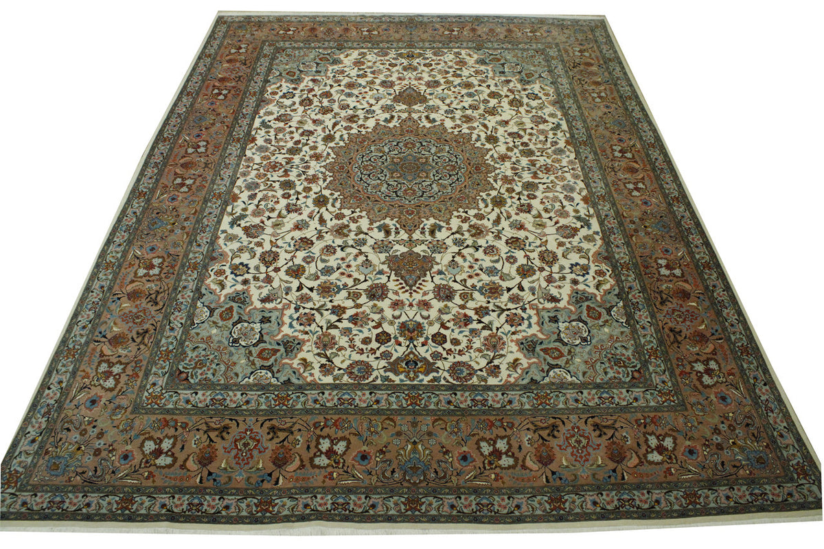 Traditional Fine Qum pattern detail