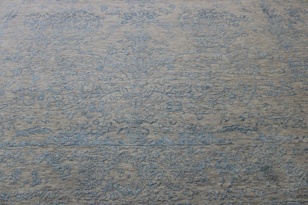 Transitional Abstract Broken Design rug border detail