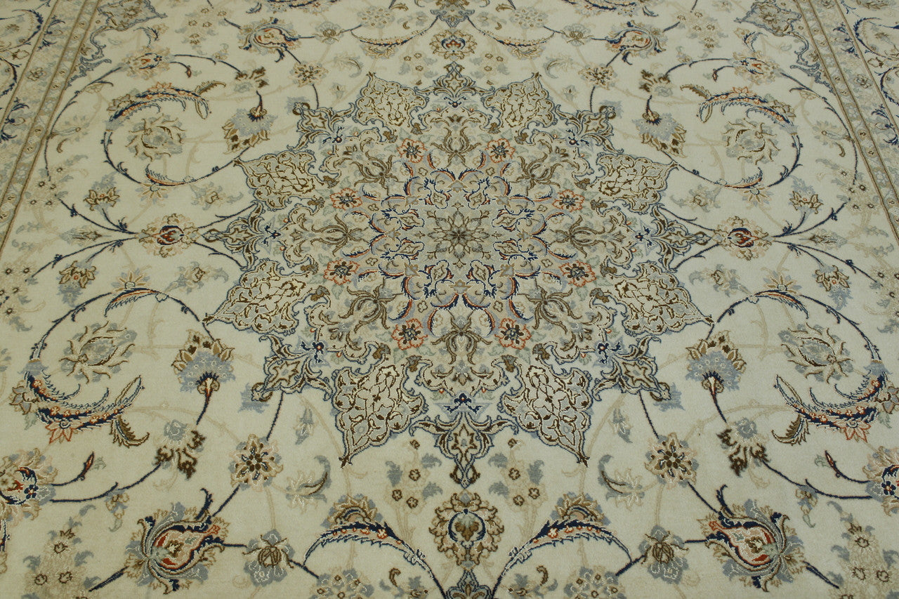 Traditional Super Fine Nain rug corner detail