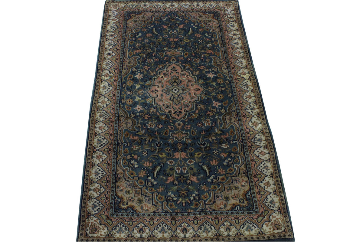 Traditional Indo Kerman pattern detail