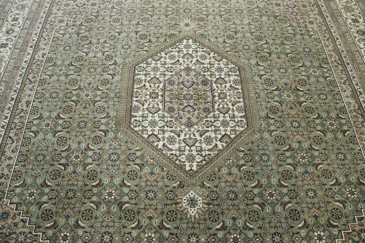 Full view of Traditional Bidjar Design rug