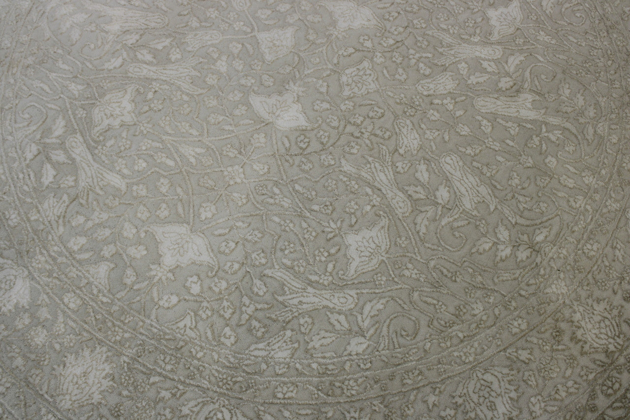 Transitional Indo Haji Jalili rug border detail