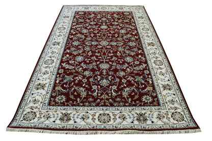 Traditional Fine Nain rug corner detail