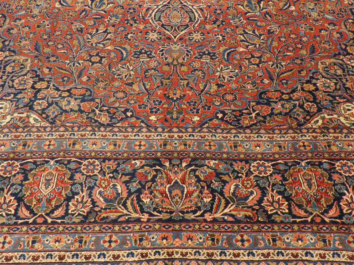 Antique Tabriz rug border detail