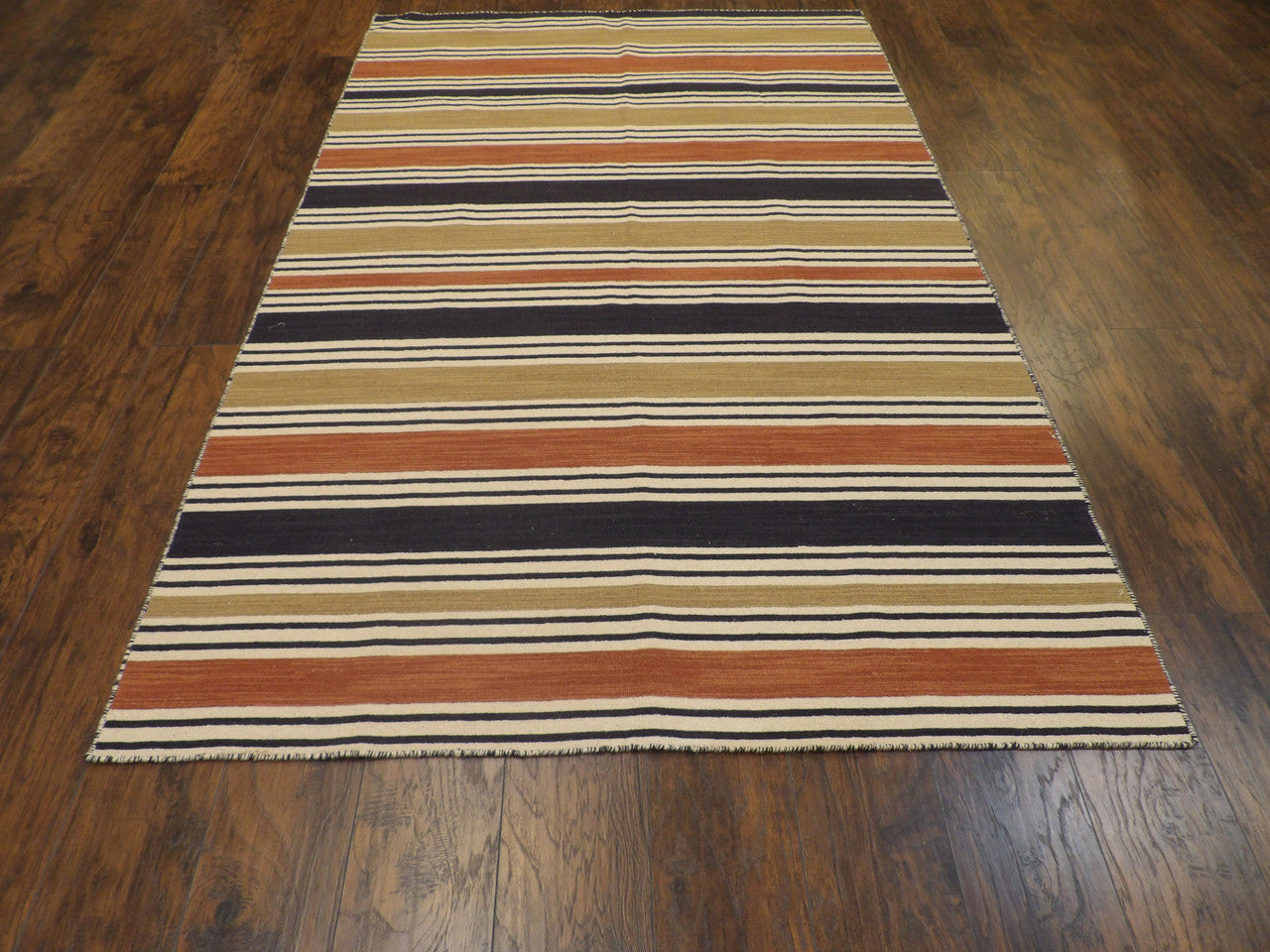 Coastal rug corner detail