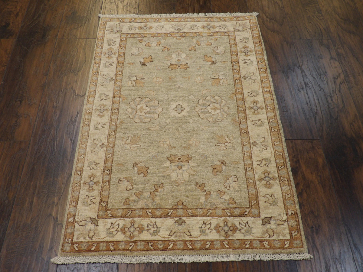 Oushak Chobi Natural Dye rug corner detail