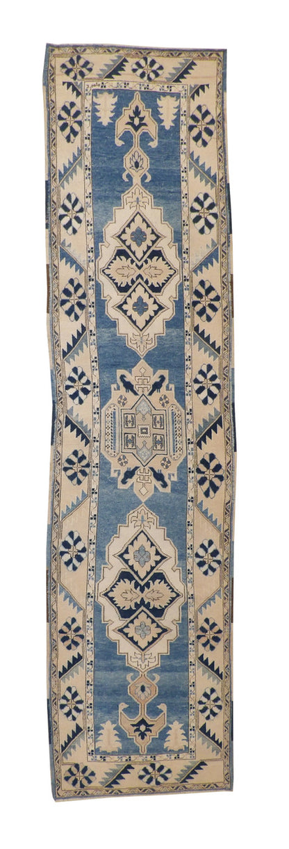 Oushak Wash Chobi hand-knotted wool rug in Blue & Beige, full view