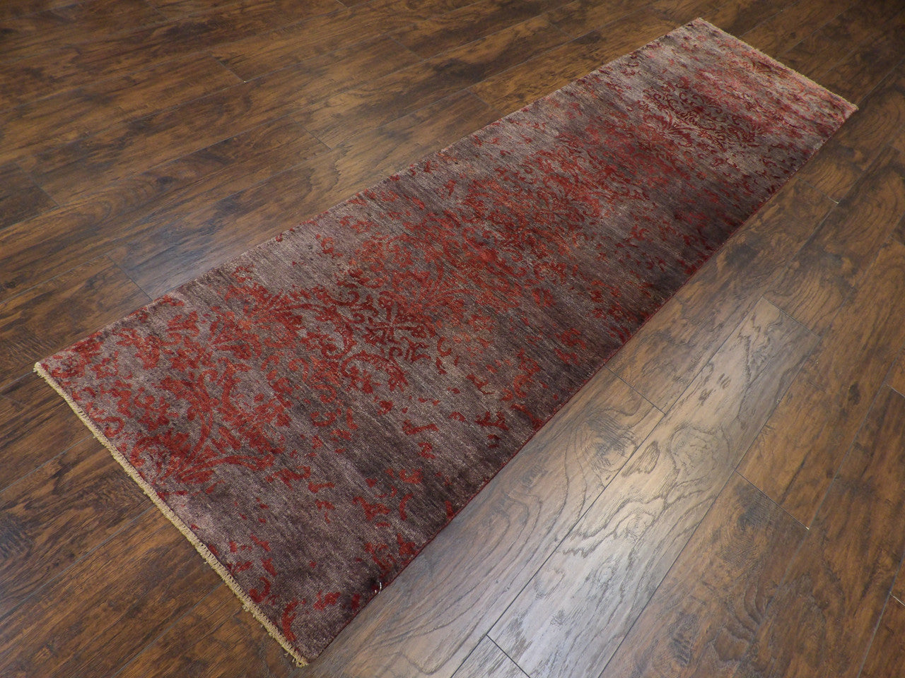 Red 2'6" x 10'0" Modern Silky Damask Hand knotted Silk Rug - Sku: w582