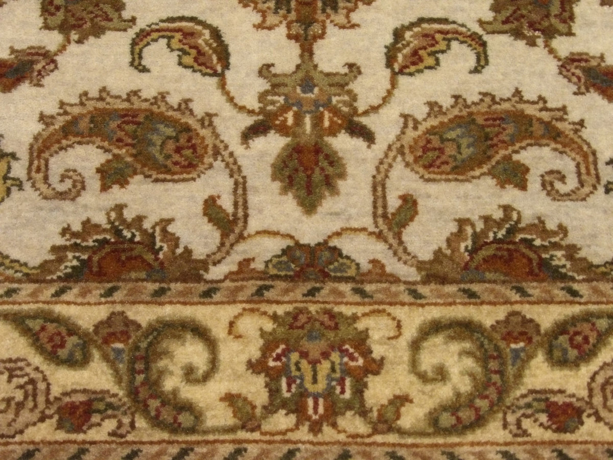 Kashan runner border detail