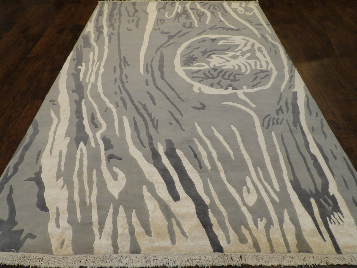 Modern Art Deco Design rug corner detail