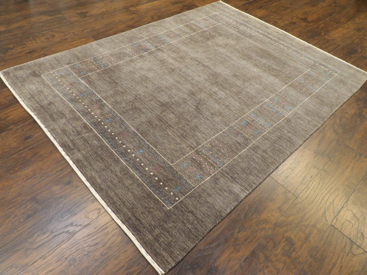 Tribal Modern Gabbeh Natural Dye KHUS pattern detail