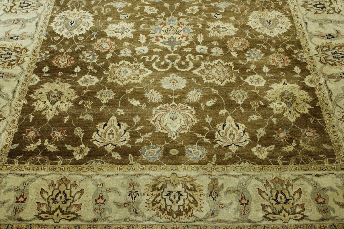 Traditional Indo Ziegler Chobi rug corner detail