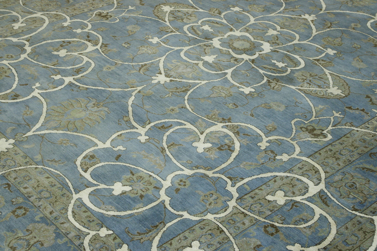 Back of Traditional Agra Ziegler Chobi hand-knotted rug