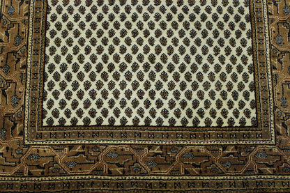 Traditional Indo Mir rug border detail