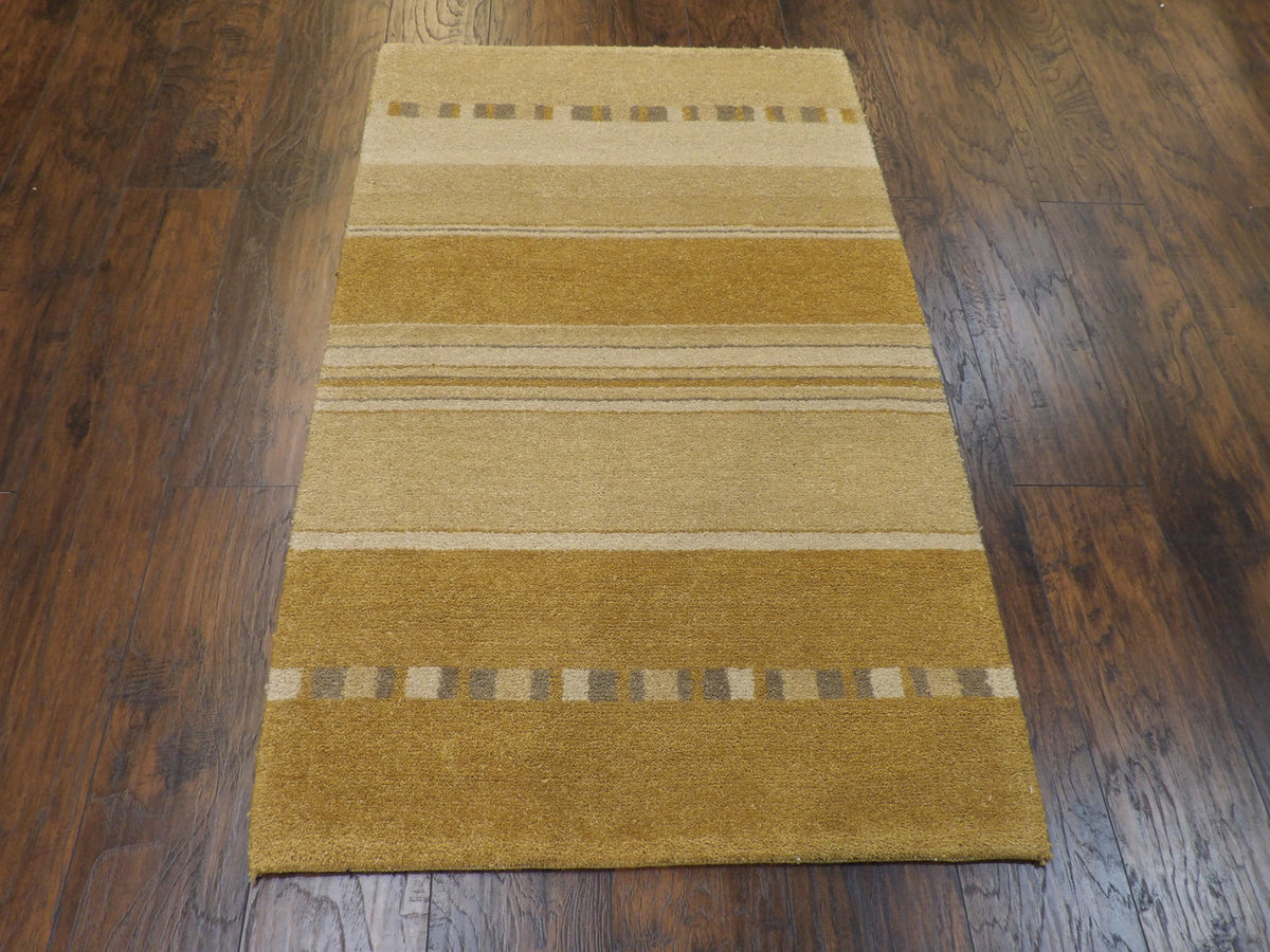 Modern rug corner detail