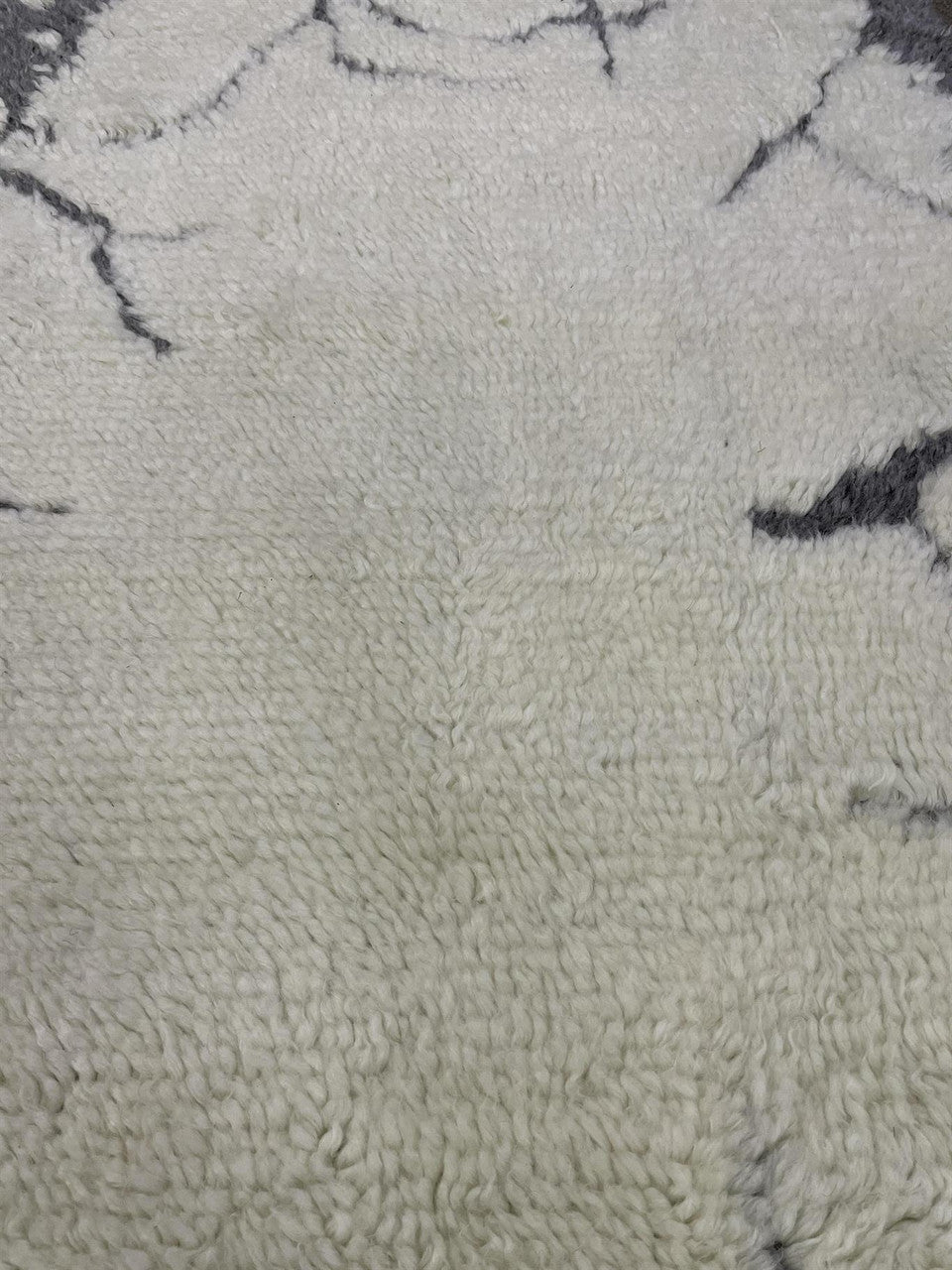 Ivory 6'2" x 8'9" Modern Hand knotted Wool Rug - Sku: ART86597