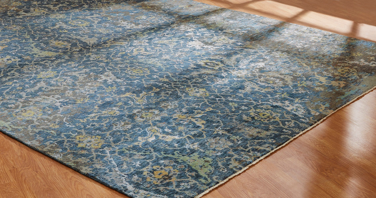 Transitional wool-silk rug in navy blue and gray, detail view