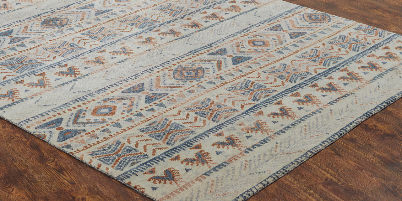 Transitional wool rug in beige and blue, detail view