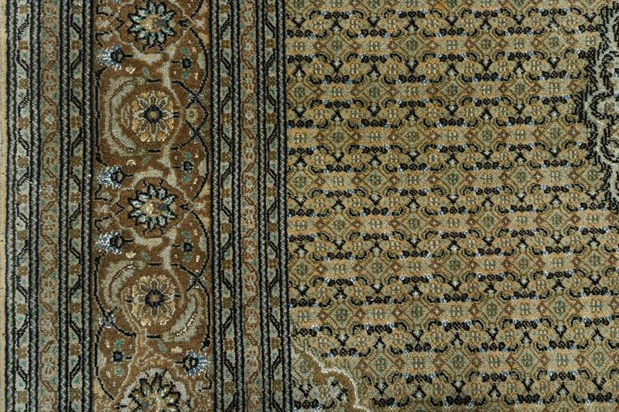 Persian Tabriz Mahi Wool & Silk Handknotted Rug 6'05" X 9'07" -Art70704