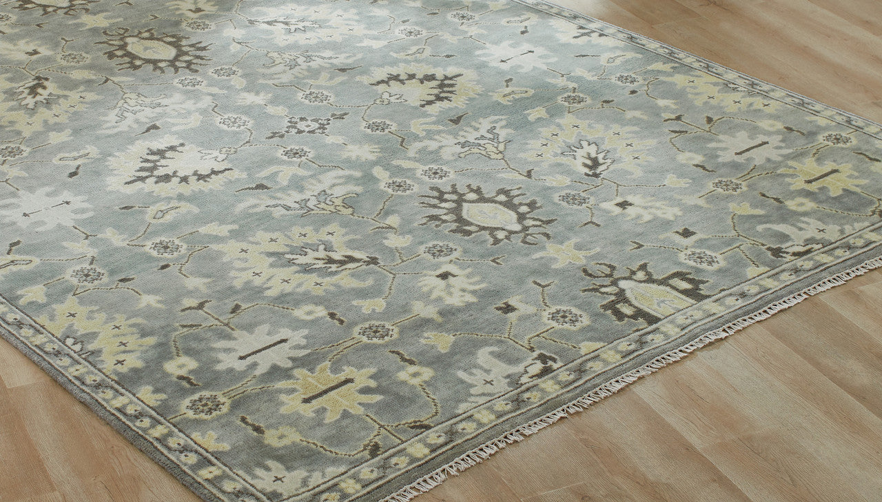 Transitional wool rug in gray and beige, detail view