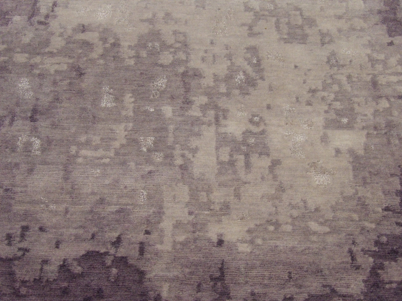 Modern abstract rug border detail