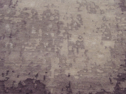 Modern abstract rug border detail