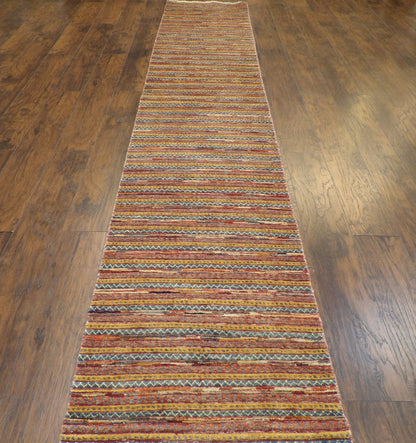 Tribal runner end detail