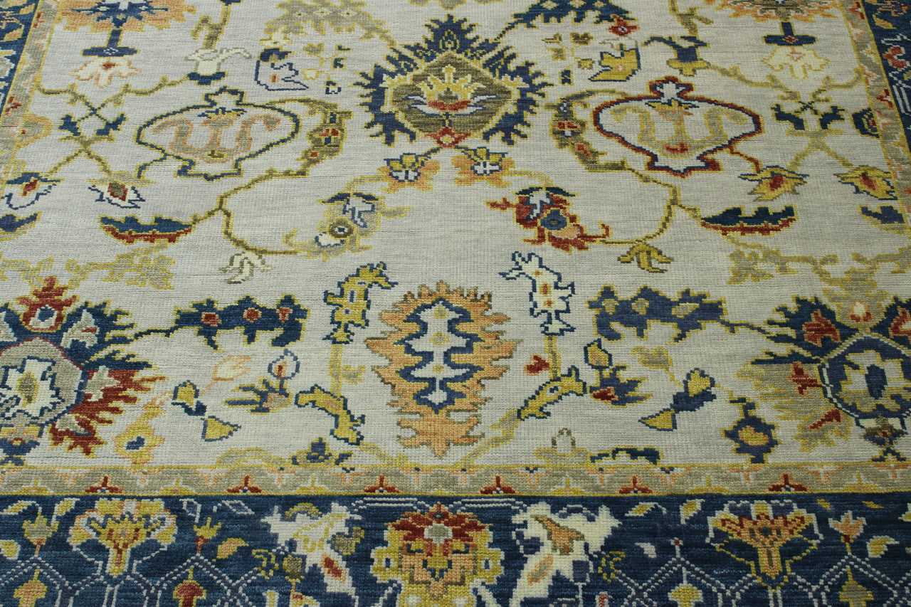 Oushak Ziegler rug corner detail