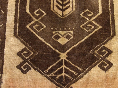 Vintage Turk Anatolian Antique Yastik rug border detail
