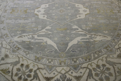 Oushak Indo Ziegler rug border detail