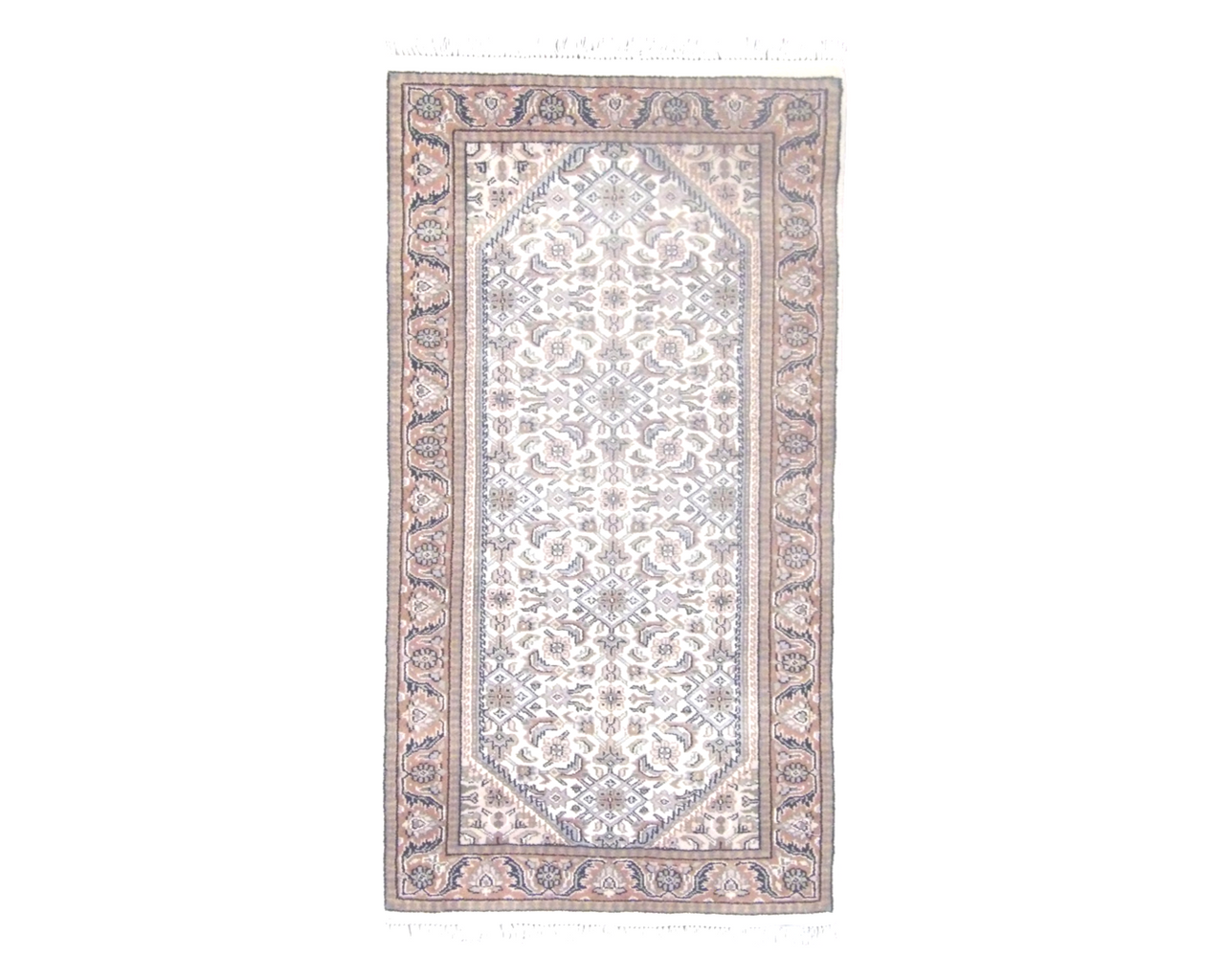Fine Persian Kashan pattern detail