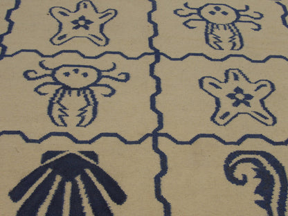 Coastal Flat Weave Indoor/Outdoor rug border detail