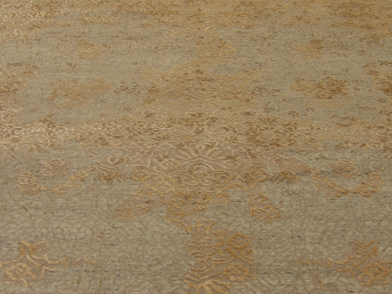 Back of Transitional Broken Design Hand Carved hand-knotted rug