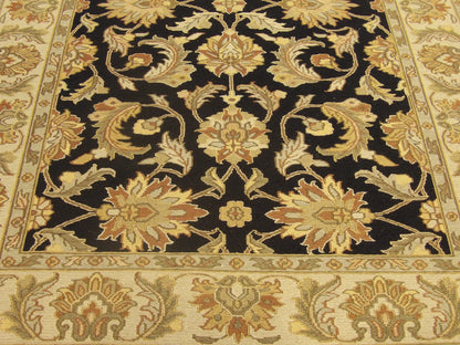 Kashan rug border detail