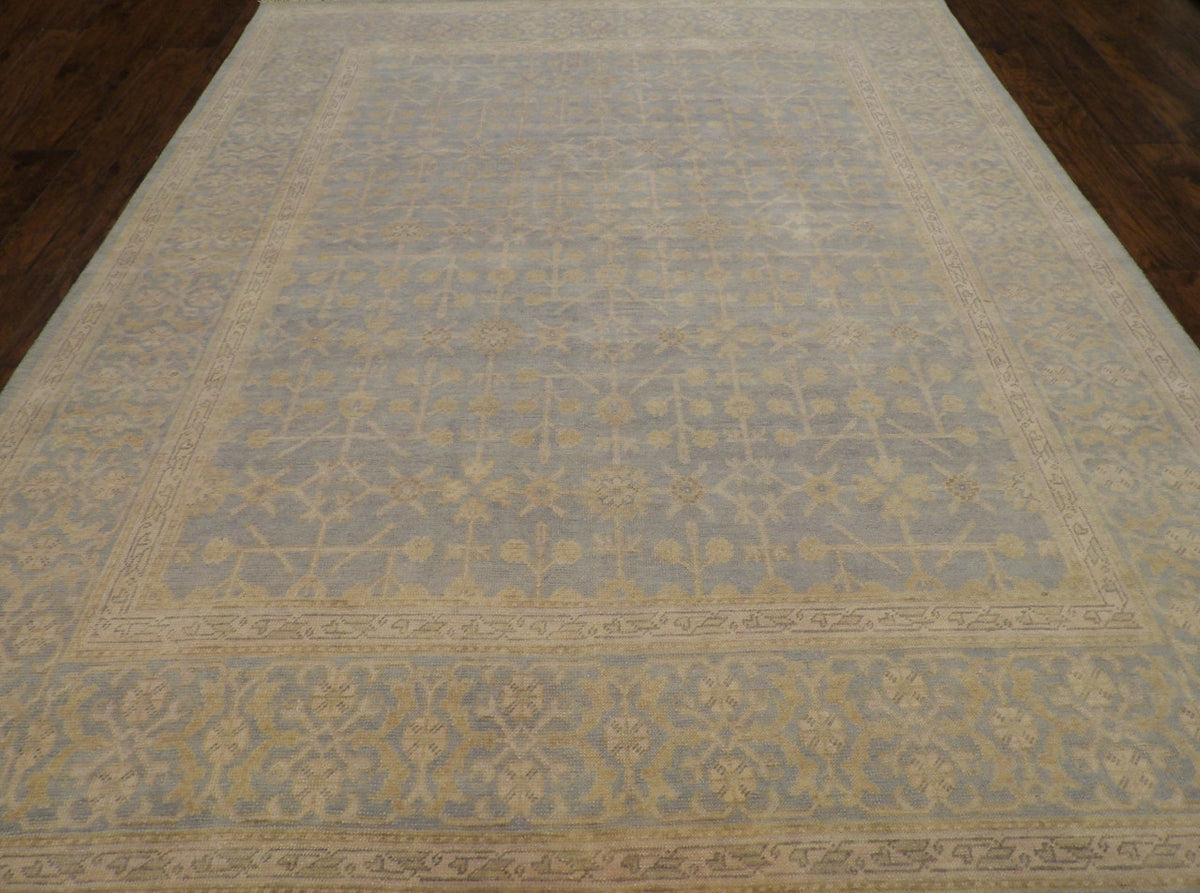 Close-up of wool pile, Blue & Gold rug