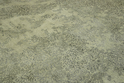 Gray & Beige Modern Abstract Broken Design rug in room setting