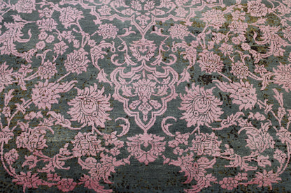 Close-up of wool-silk pile, Gray & Pink rug