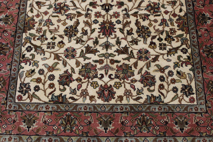 Traditional Bidjar Design rug border detail