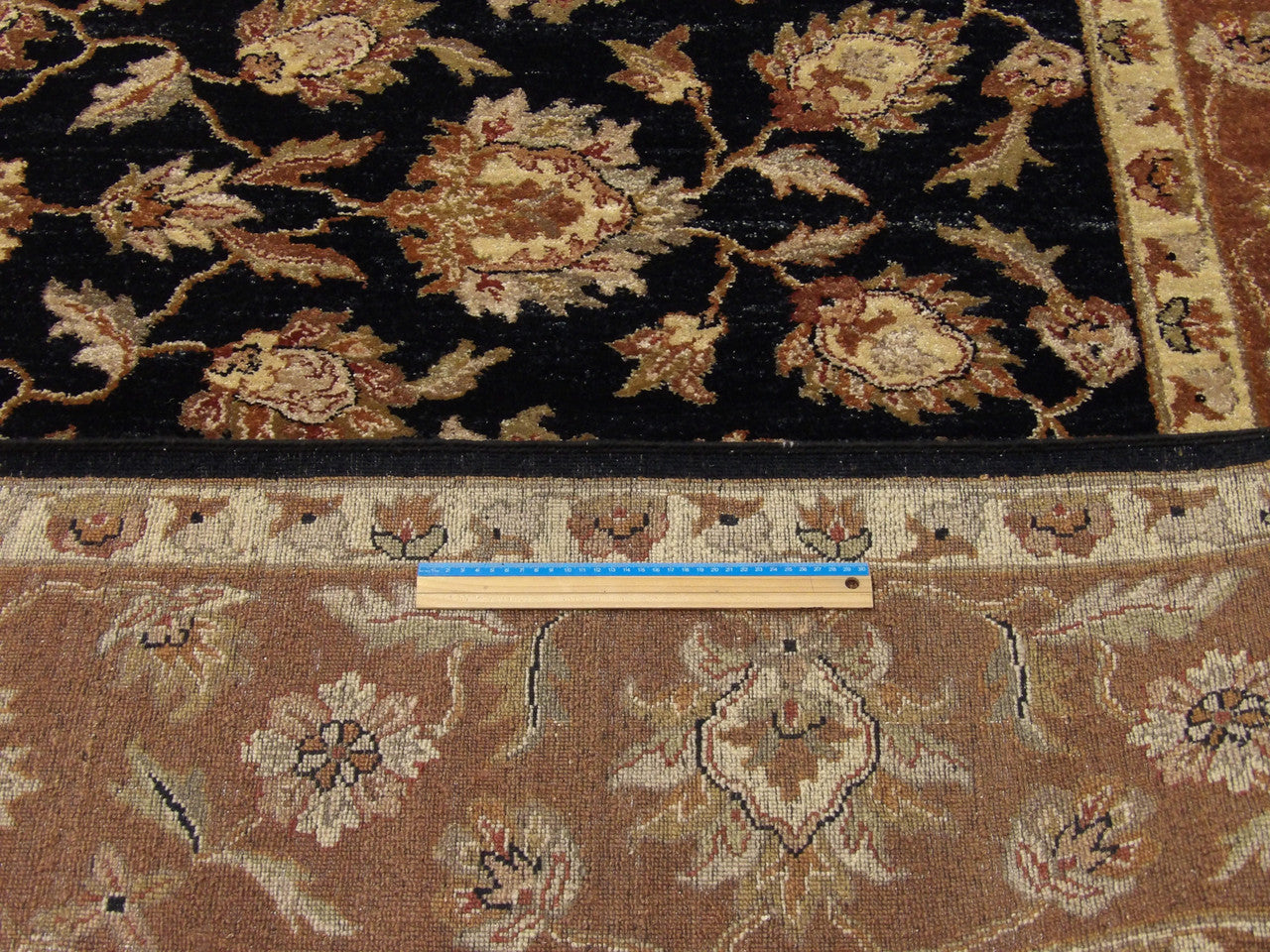 Ziegler Traditional hand-knotted wool rug in Black, 9'0" x 12'0", SKU w240