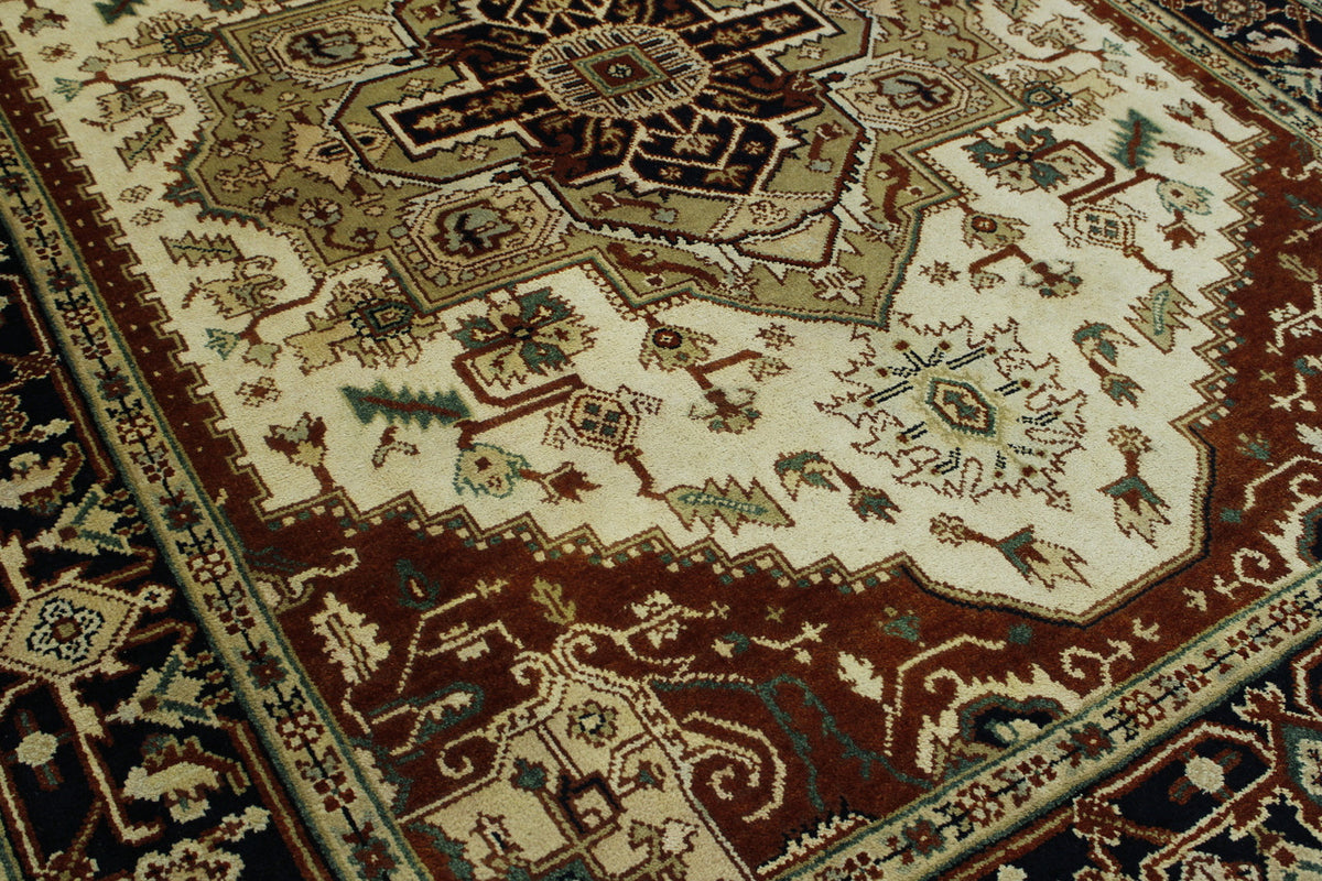 Tribal Heriz rug corner detail