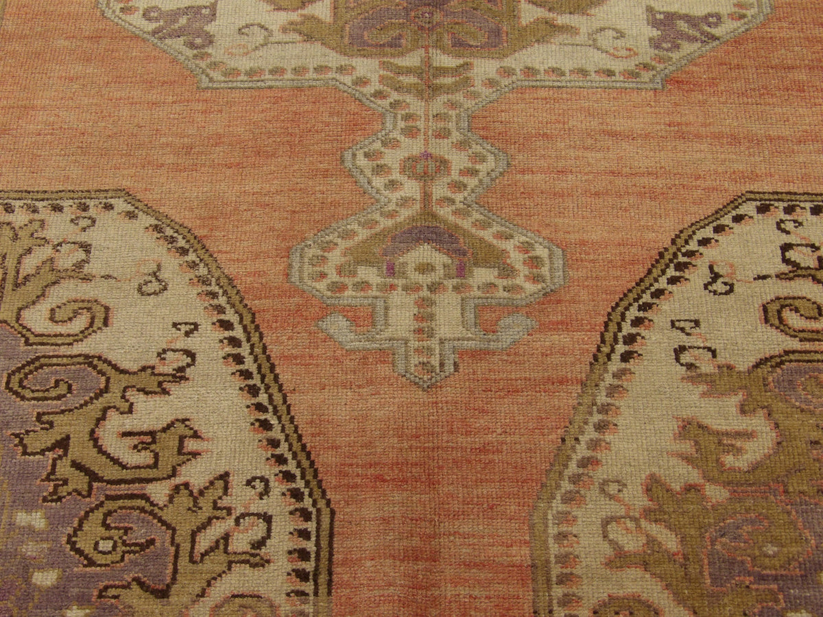 Oushak rug border detail