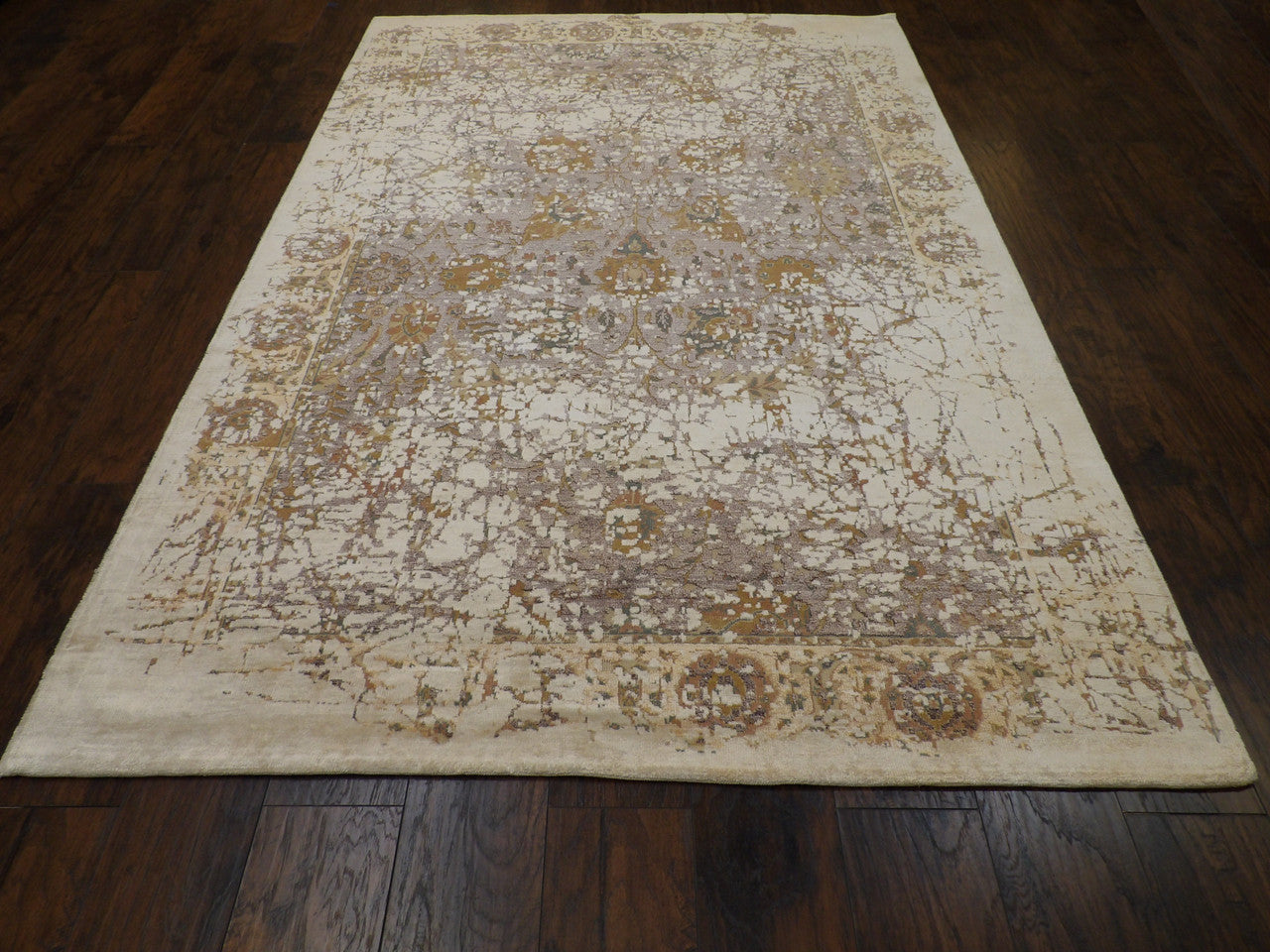Modern Fine Abstract Oxidized rug corner detail