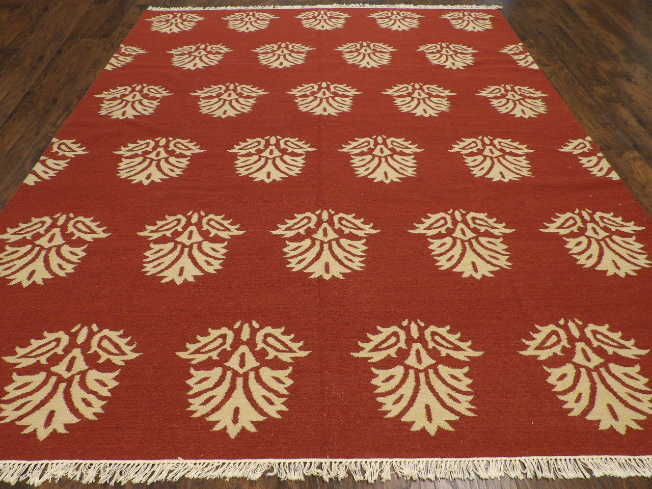 Close-up of wool pile, Beige & Red rug
