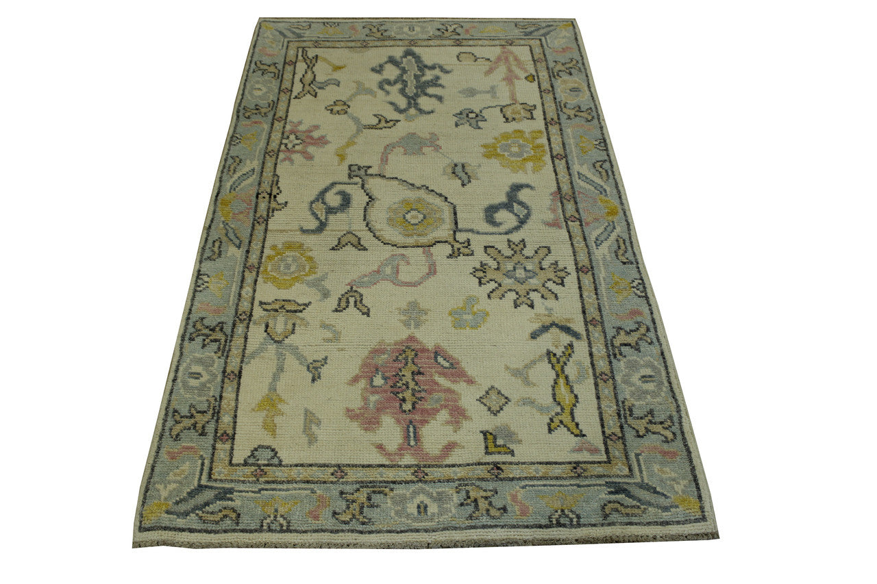 Close-up of wool pile, Green & Beige rug