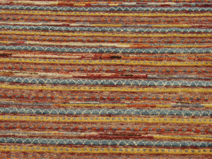 Tribal runner border detail