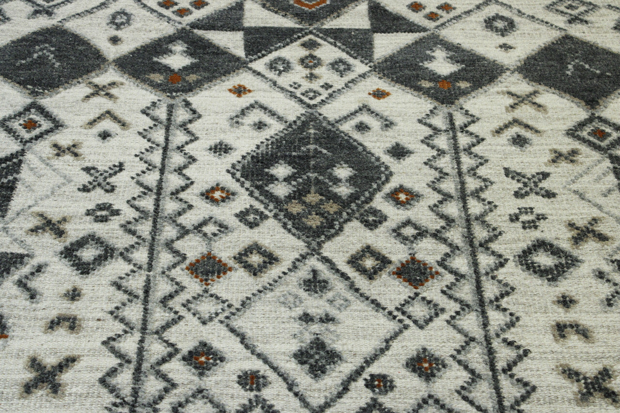 Tribal Moroccan Flatweave rug corner detail