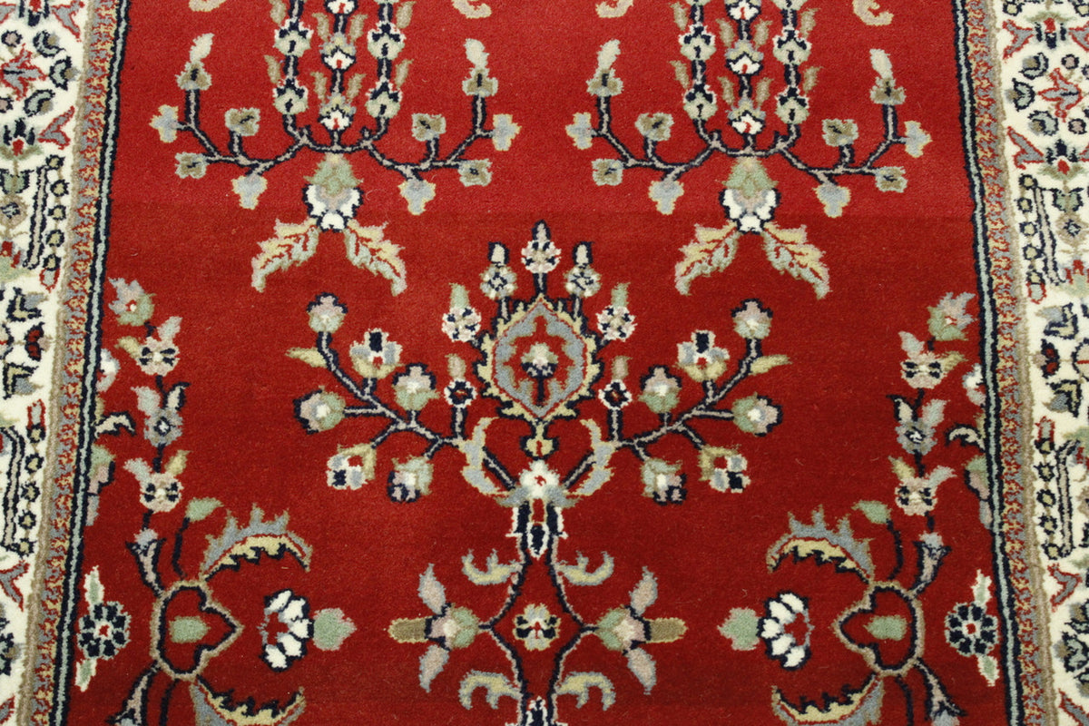 Traditional Fine Indo Sharukh rug corner detail