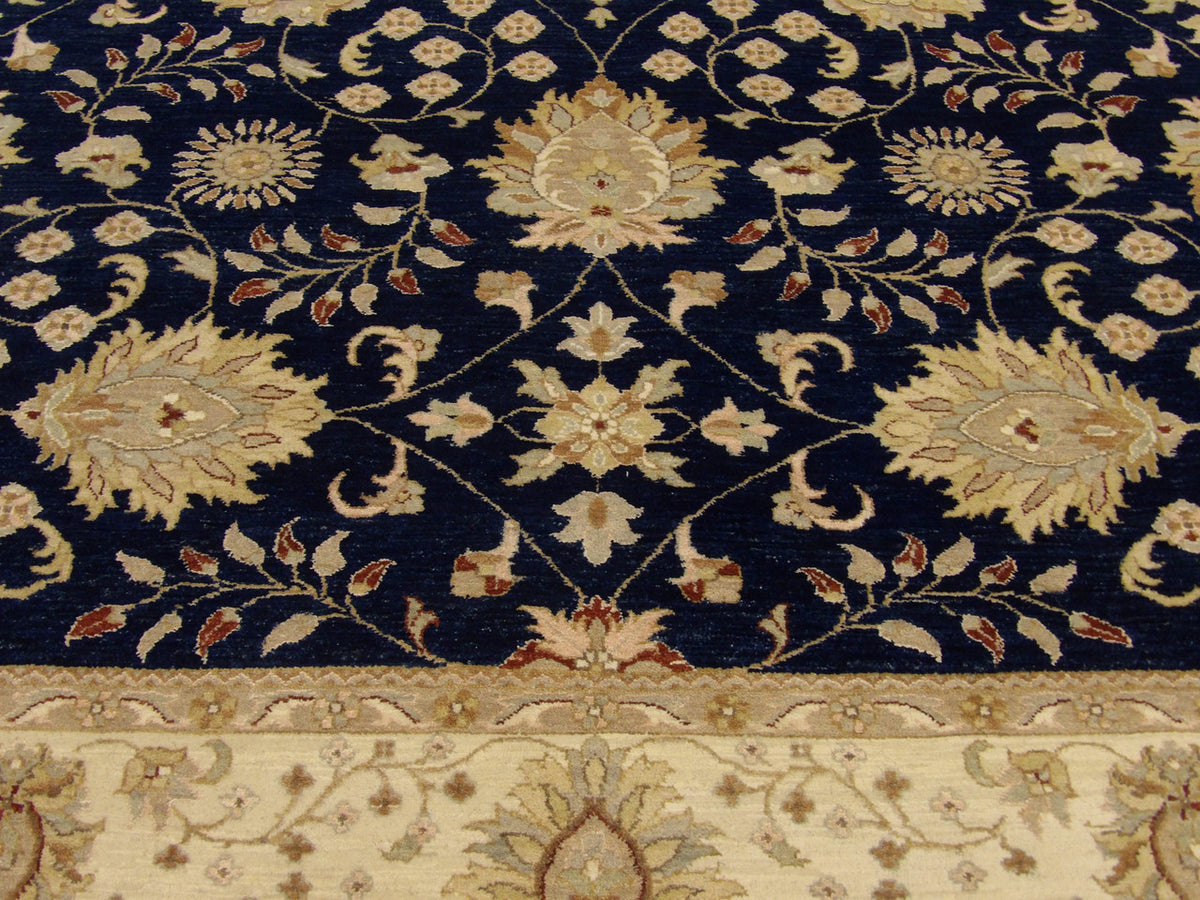 Chobie Traditional hand-knotted wool rug in Blue, 8'0" x 10'1", SKU w997
